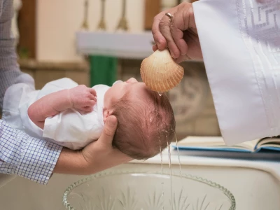 40 frases de batizado para filho que celebram a sua entrega ao Senhor