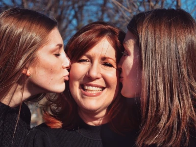 40 frases de homenagem para o Dia das Mães repletas de amor e gratidão