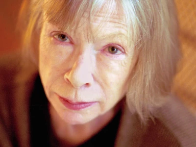 35 frases de Joan Didion para quem é fã dessa jornalista incrível